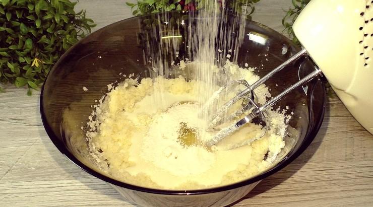 Пиріг з яблуками за найпростішим рецептом. Смачний рецепт із доступних продуктів