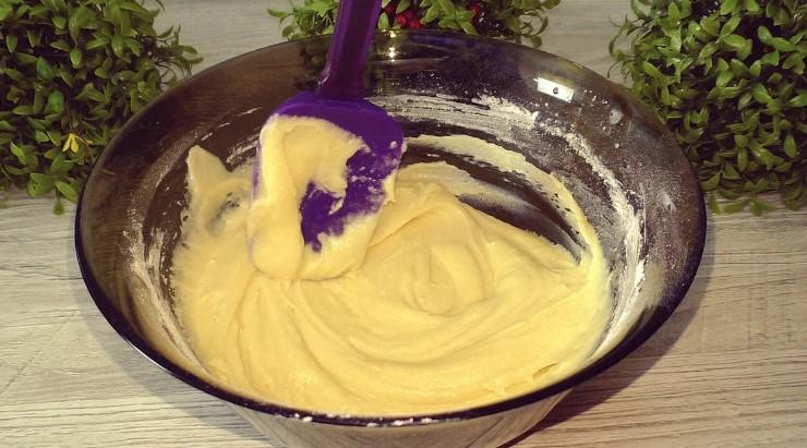 Пиріг з яблуками за найпростішим рецептом. Смачний рецепт із доступних продуктів