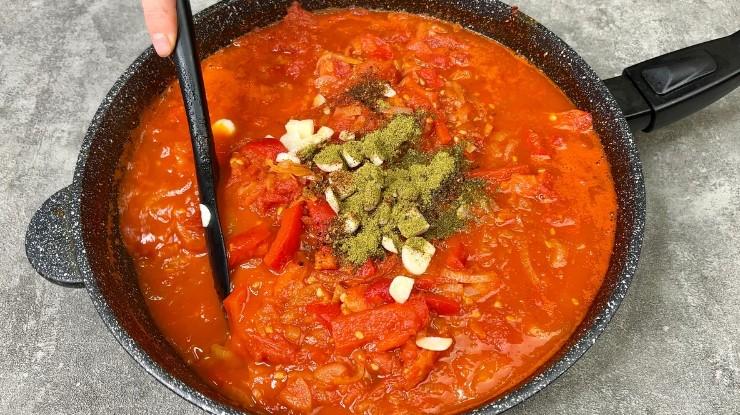 Приголомшливий шедевр із баклажанів: рецепт без сиру та майонезу