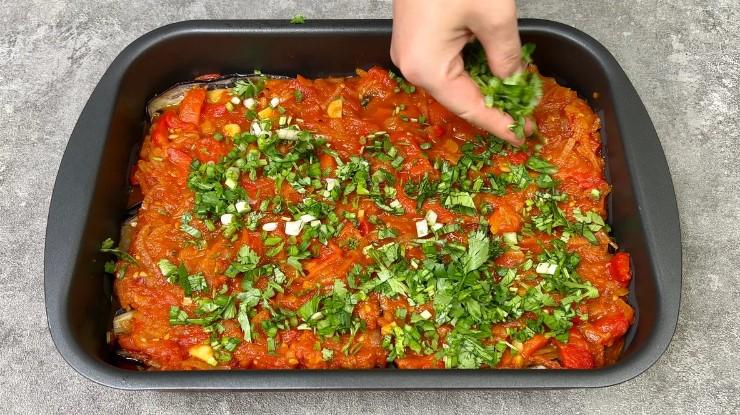 Приголомшливий шедевр із баклажанів: рецепт без сиру та майонезу