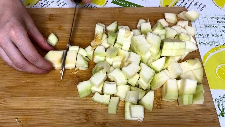 Щороку так закриваю кабачкову ікру на зиму: рецепт без стерилізації