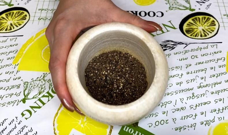 Щороку так закриваю кабачкову ікру на зиму: рецепт без стерилізації