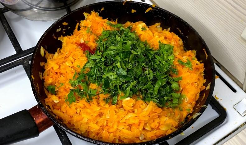 Щороку так закриваю кабачкову ікру на зиму: рецепт без стерилізації