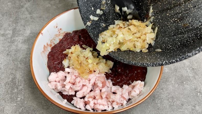 Найпростіша домашня ковбаса з печінки: результат приголомшливий