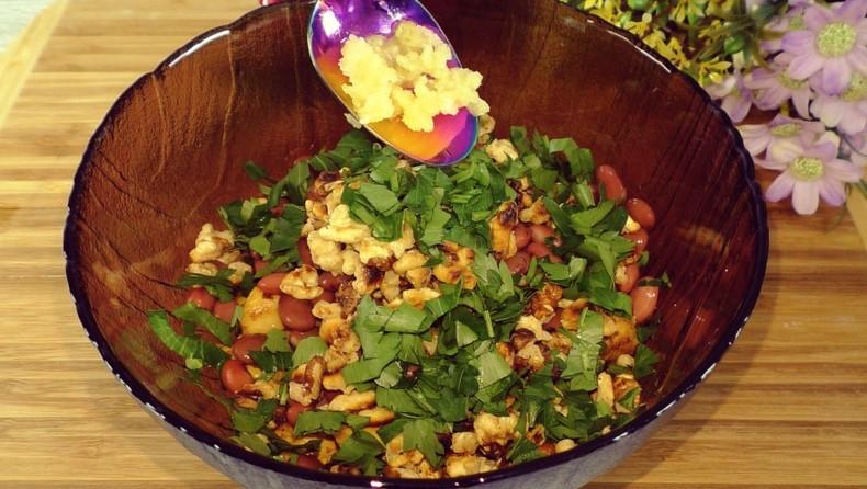 Закуска з курячої грудки хоч на свято, хоч на кожен день