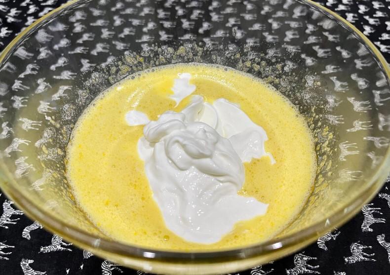 Прочитала список інгредієнтів і одразу зрозуміла це він, манник: у ньому немає борошна