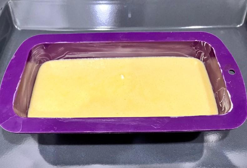 Прочитала список інгредієнтів і одразу зрозуміла це він, манник: у ньому немає борошна