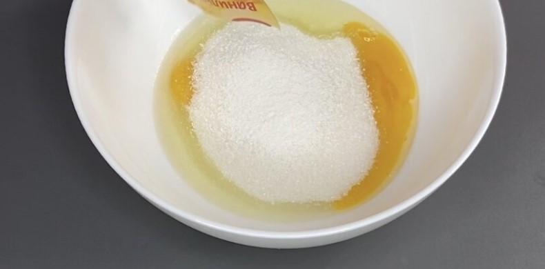 Відкрила для себе спосіб зробити будь-який пиріг соковитим: моя найкраща заливка для пирогів