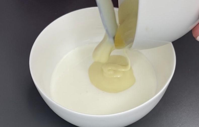 Відкрила для себе спосіб зробити будь-який пиріг соковитим: моя найкраща заливка для пирогів