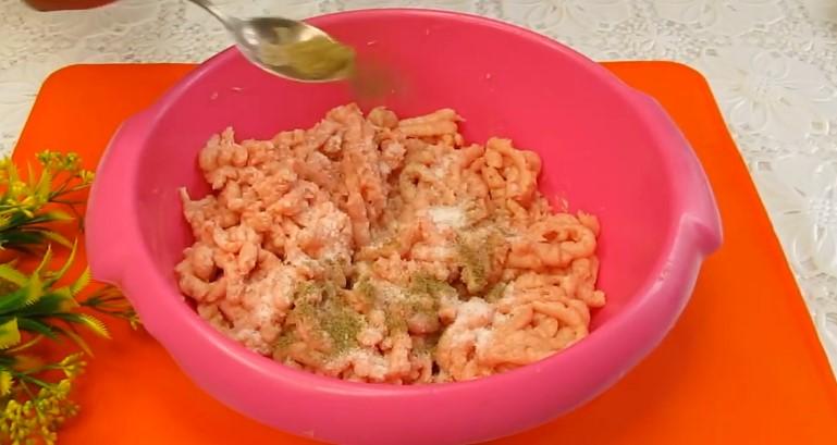 Одна з найсмачніших страв у світі "Цепеліни"