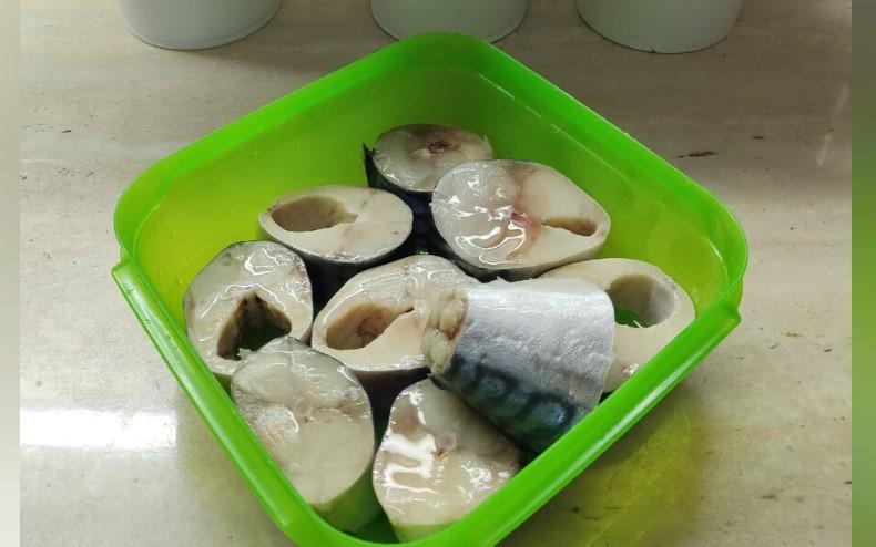 Скумбрія пряного посолу, найпростіший рецепт