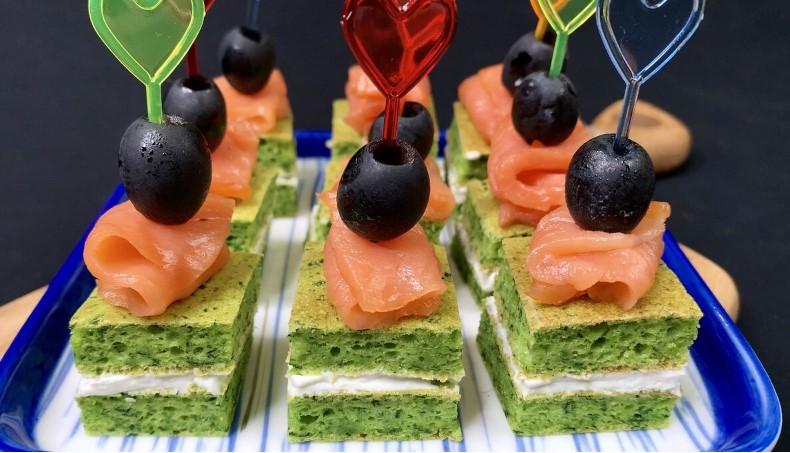 Закусочні “тістечка” на святковий стіл: яскрава, красива і неймовірно смачна закуска