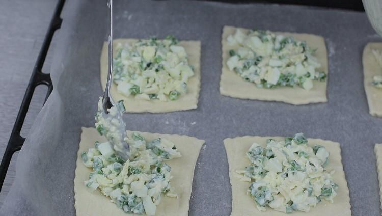 Крутий рецепт із готового листкового тіста. Проста випічка