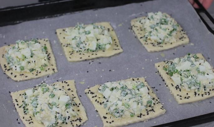 Крутий рецепт із готового листкового тіста. Проста випічка