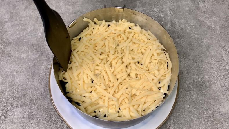 Приголомшливий салат на Новорічний стіл: вишуканий та неймовірно смачний