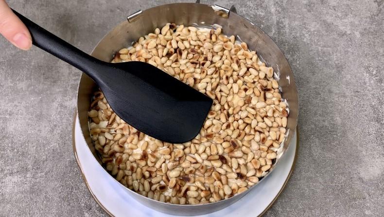 Приголомшливий салат на Новорічний стіл: вишуканий та неймовірно смачний