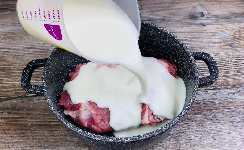 Ароматна та соковита домашня буженина на святковий стіл. Поділяюсь рецептом