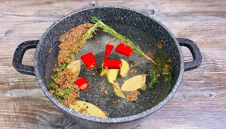 Ароматна та соковита домашня буженина на святковий стіл. Поділяюсь рецептом