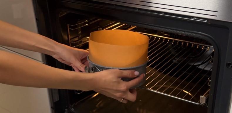 Молочний пиріг з мінімальним набором інгредієнтів