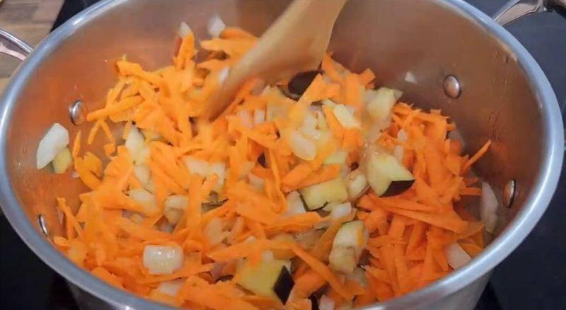 Що може бути корисніше смачного овочевого супу з куркою