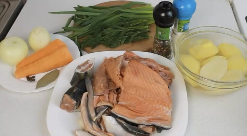 Коли немає м'яса та часу, варю суп із "заморозки"