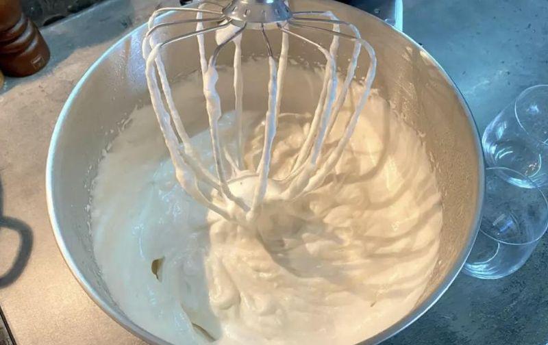 Збиті яблука: ніжний десерт без вершків та яєць