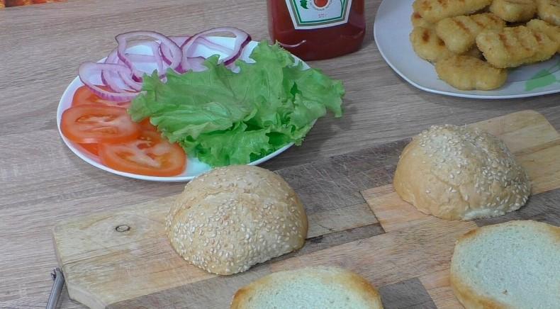 Домашні чізбургери з куркою на швидку руку: це неймовірно смачно