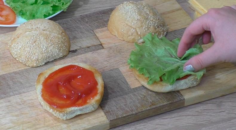 Домашні чізбургери з куркою на швидку руку: це неймовірно смачно