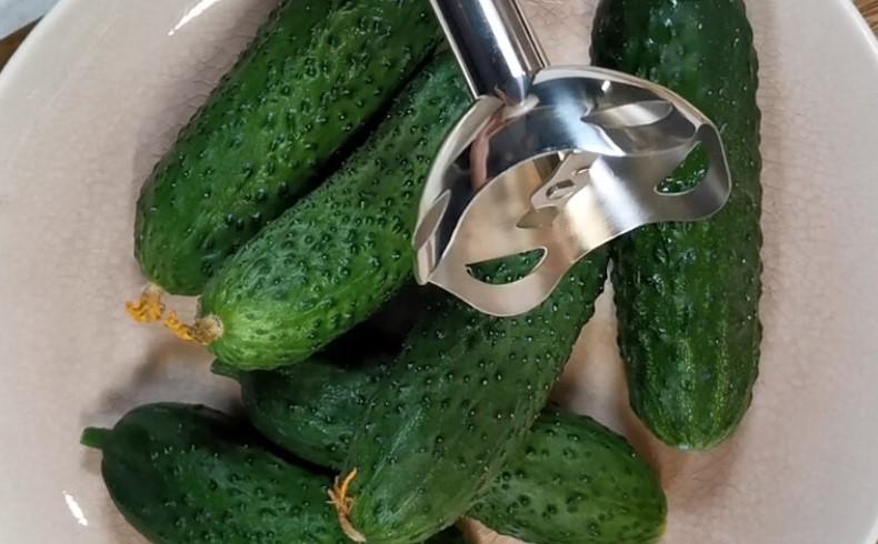 Можу їсти їх щодня по кілька разів. Два рецепти холодних супів у спеку