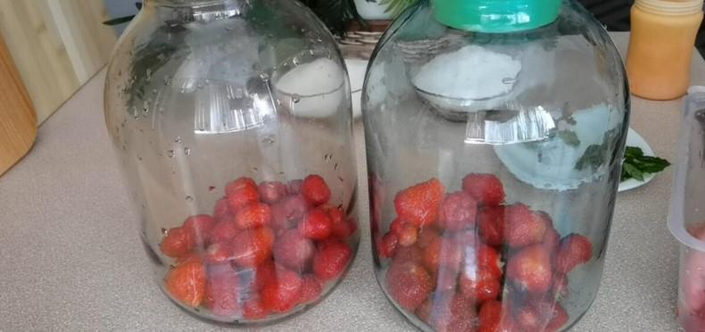 Роблю компоти на зиму без стерилізації вже понад 20 років. Жодна банка не підвела