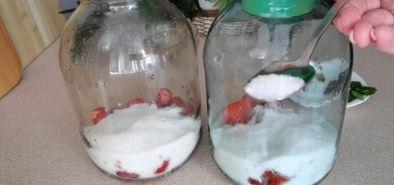 Роблю компоти на зиму без стерилізації вже понад 20 років. Жодна банка не підвела