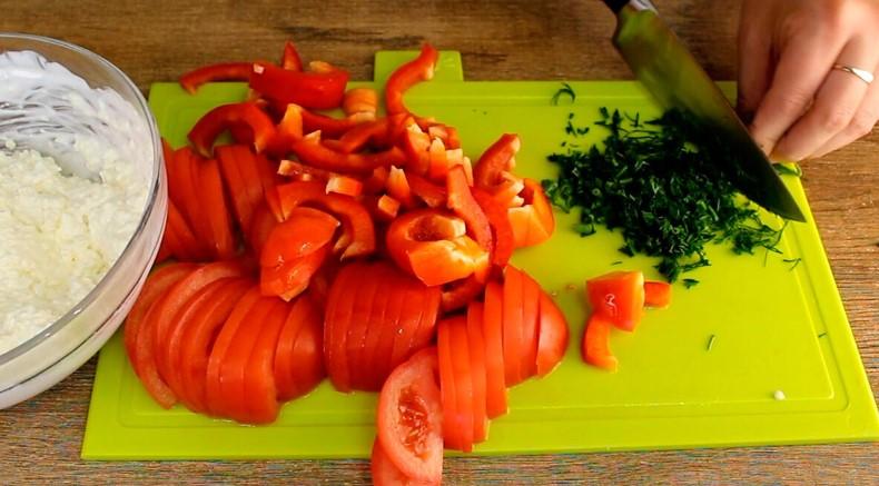 Цей рецепт з кабачка здивував не тільки мене: щоліта готую цей смачний рулет з кабачків