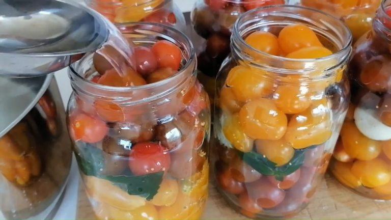 Медові помідори на зиму без оцту. Розсіл випивається до дна