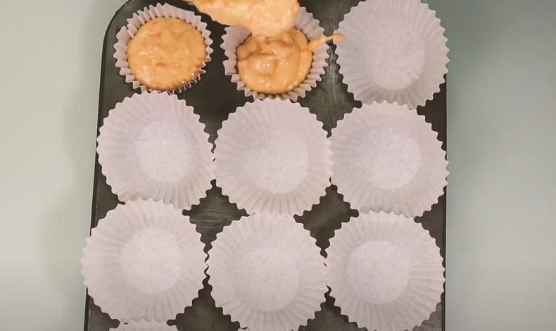 Простий рецепт у духовці пишних гарбузових кексів