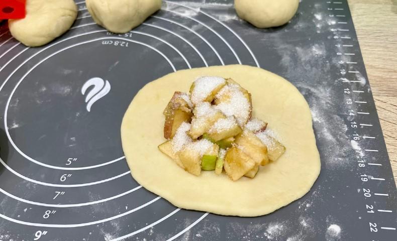 Без дріжджів, швидко готуються: м'які та здобні пиріжки