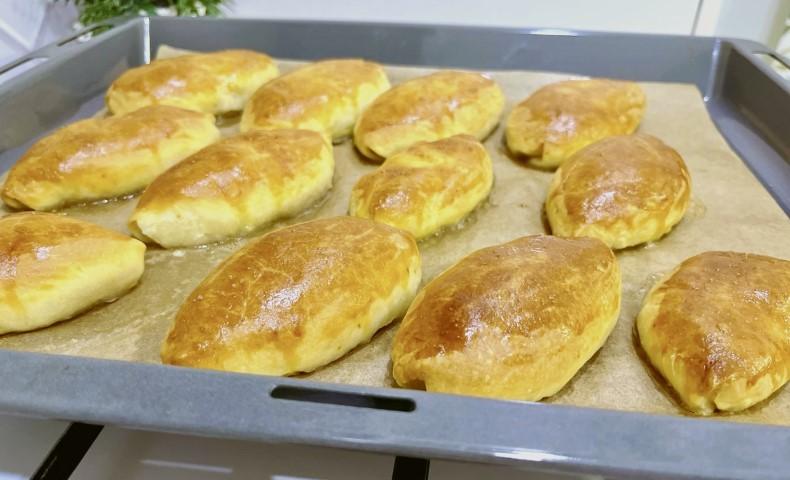 Без дріжджів, швидко готуються: м'які та здобні пиріжки