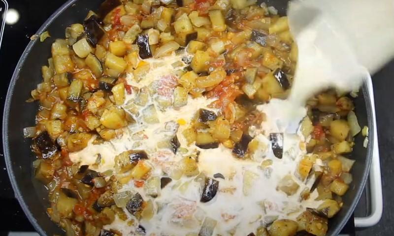 Неймовірно смачний та незвичайний суп із баклажанами