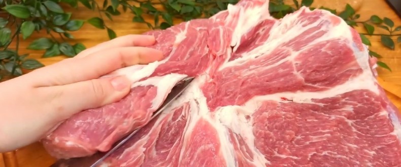 Рецепт м'ясного рулету в духовці. Отримуємо смачне м'ясо