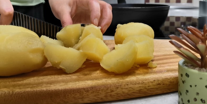 Одні люблять, інші просто не знають, як готувати. А у нас на вечерю сковорода йде за раз