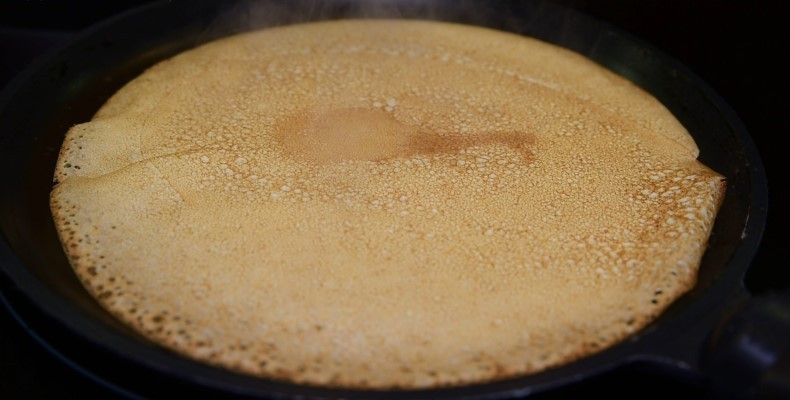 Млинцевий торт з ніжним кремом "чіз"