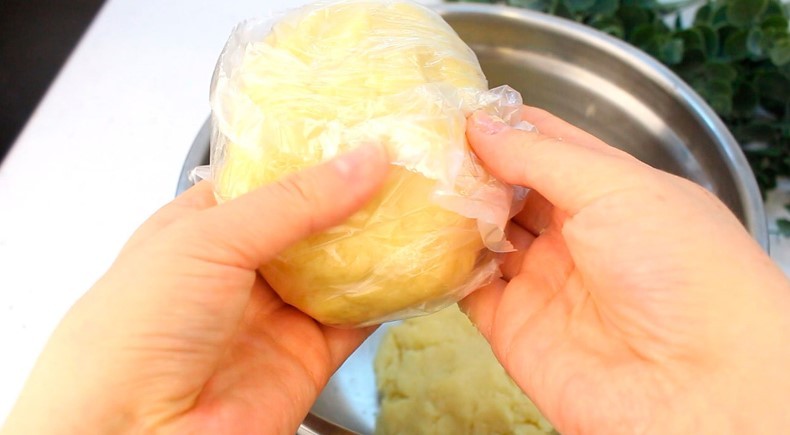 Чудово смачний і ароматний тертий пиріг "Лимонник"