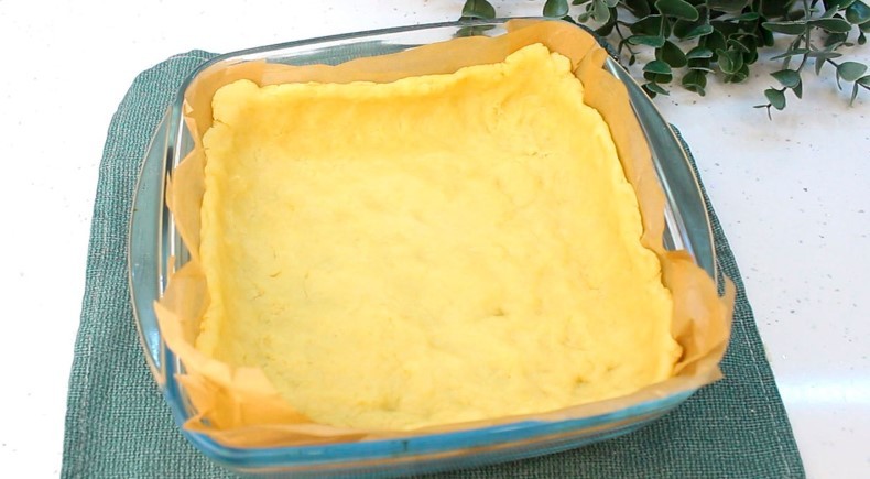 Чудово смачний і ароматний тертий пиріг "Лимонник"