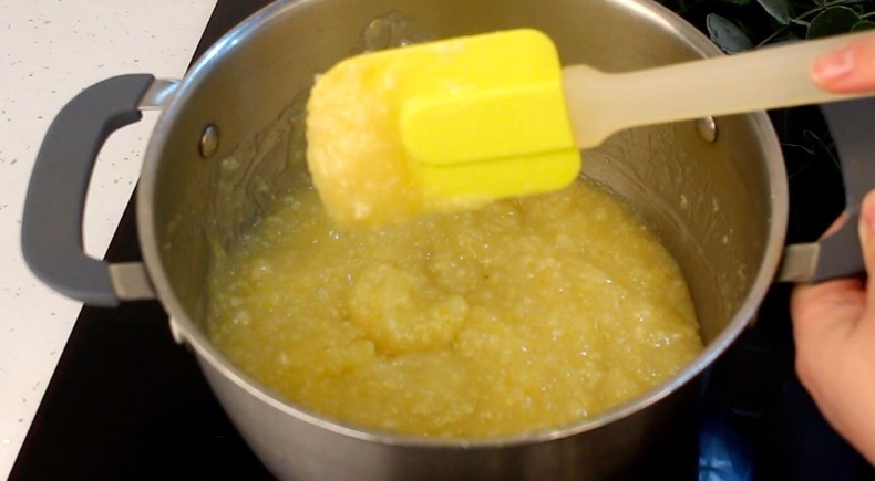 Чудово смачний і ароматний тертий пиріг "Лимонник"