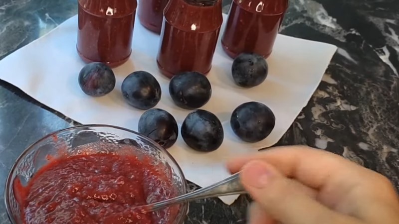 10 рецептів сацебелі на зиму, які обов'язково здивують