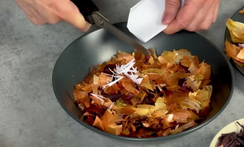 Яскраві традиції: як зробити барвисті яйця без хімії