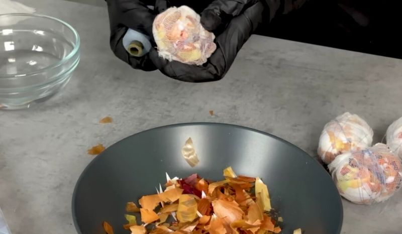 Яскраві традиції: як зробити барвисті яйця без хімії