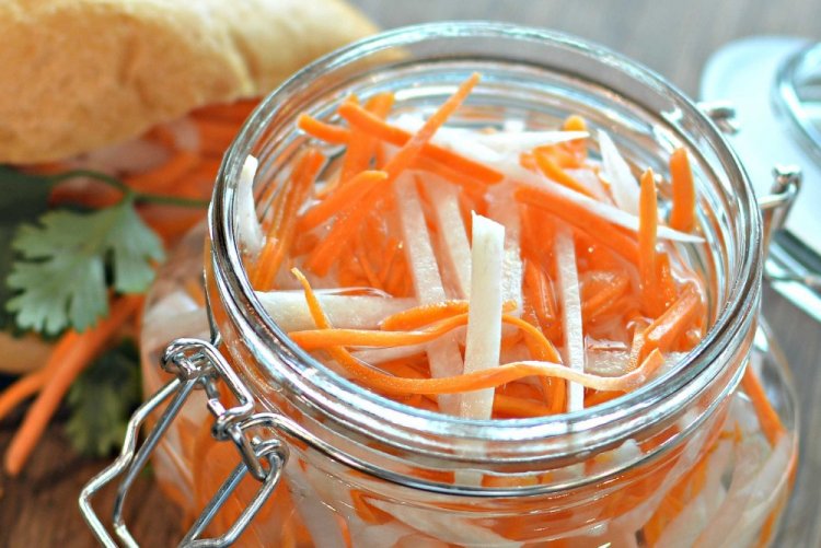 Дайкон на зиму: 5 чудових рецептів, які захочеться готувати знову і знову