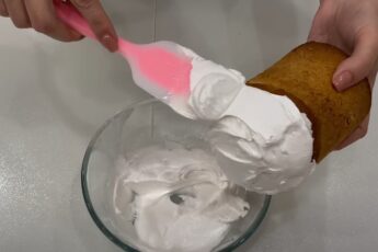 Білкова глазур для пасок