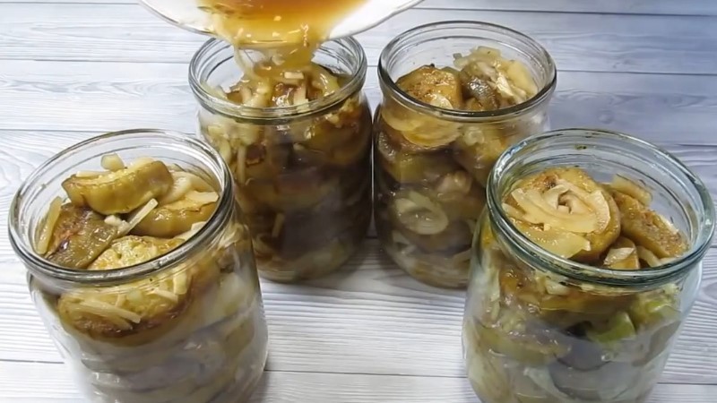 У багатьох ця страва з баклажанів улюблена. Смак неймовірний