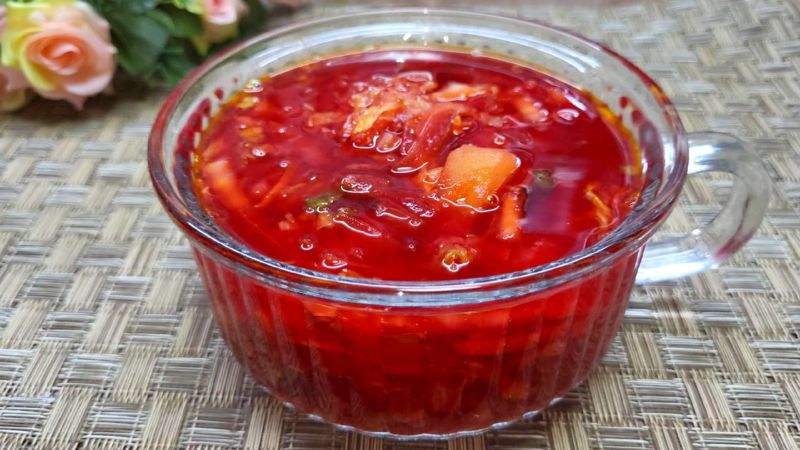 Цей борщ часто готую для своєї родини. Подобається всім